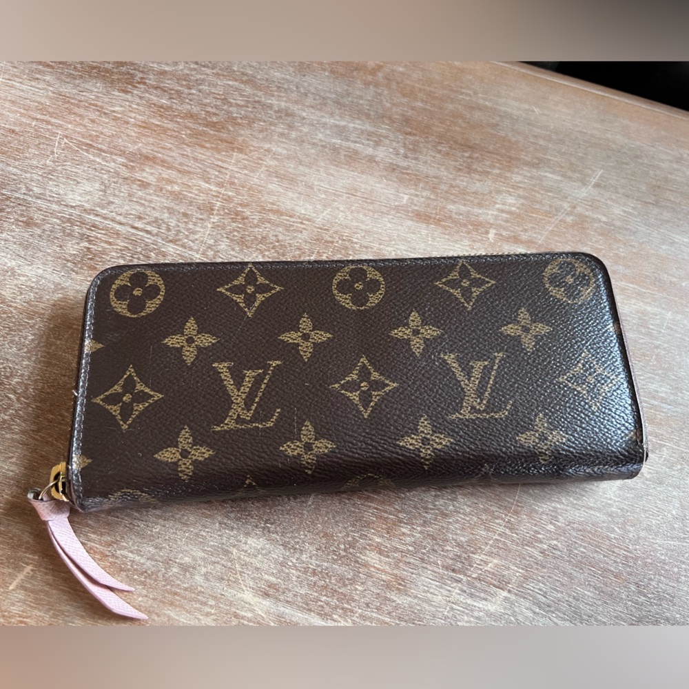 Authentic Louis Vuitton Rose Ballerine Pink and Brown Zipper Clemence zip Wallet - Picture 4 of 14
